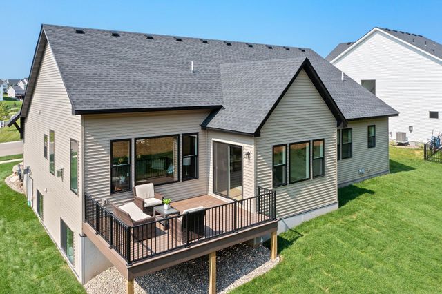 23858 Hall Dr, Lakeville, MN 55044