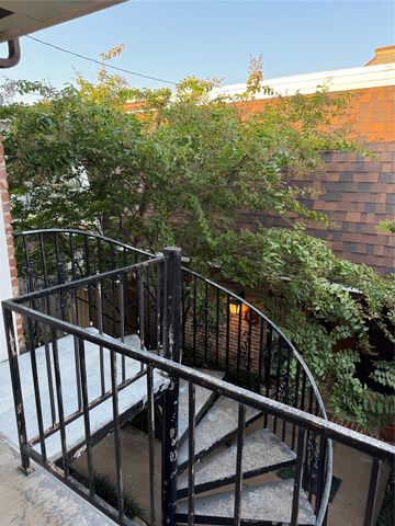 1726 Broadway Street B10, Galveston, TX 77550