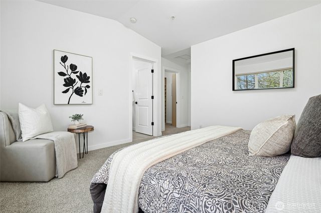 2062 NW Boulder Way Drive, Issaquah, WA 98027