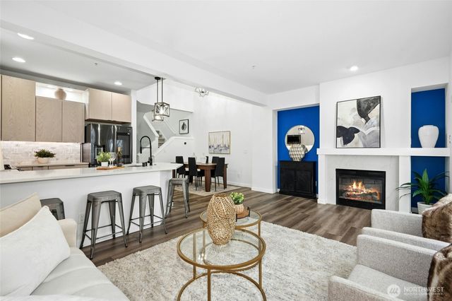 2062 NW Boulder Way Drive, Issaquah, WA 98027