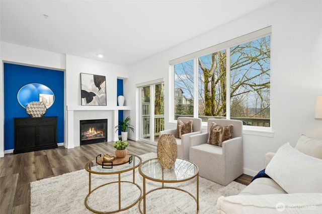 2062 NW Boulder Way Drive, Issaquah, WA 98027