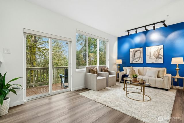 2062 NW Boulder Way Drive, Issaquah, WA 98027
