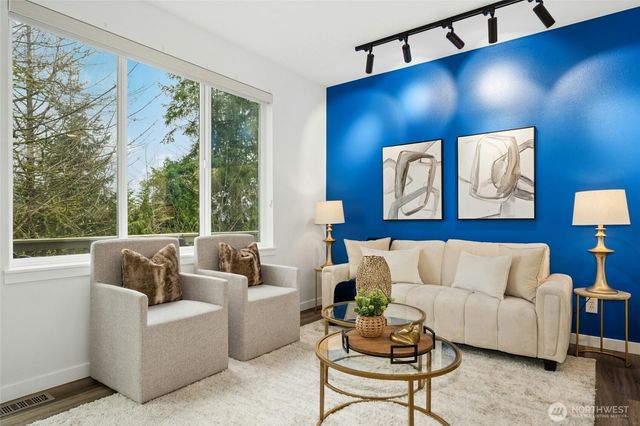 2062 NW Boulder Way Drive, Issaquah, WA 98027