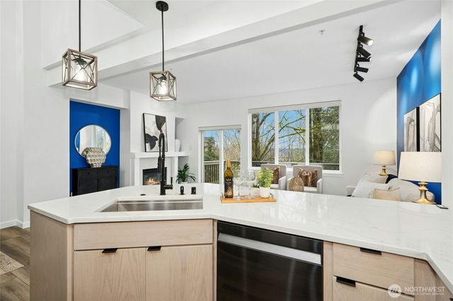 2062 NW Boulder Way Drive, Issaquah, WA 98027