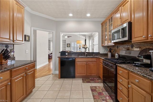 612 Estates WAY, Chesapeake, VA 23320