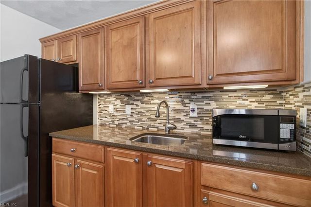 612 Estates WAY, Chesapeake, VA 23320