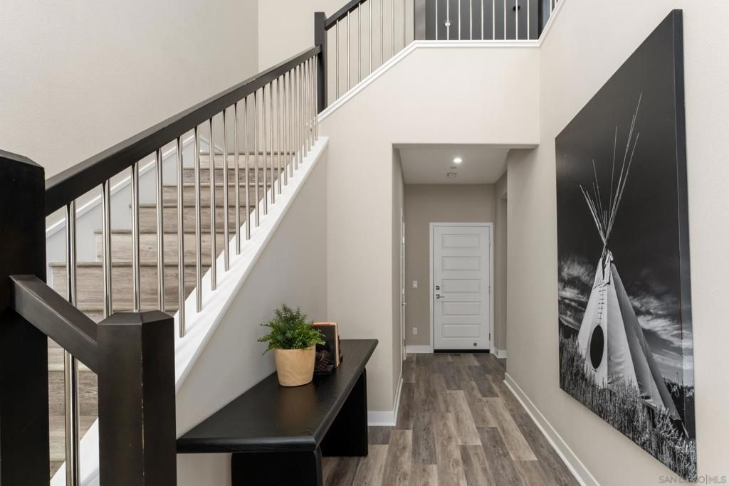 Image 21 of property listing at 2804 AVELLA CIRCLE, San Diego, CA 92108