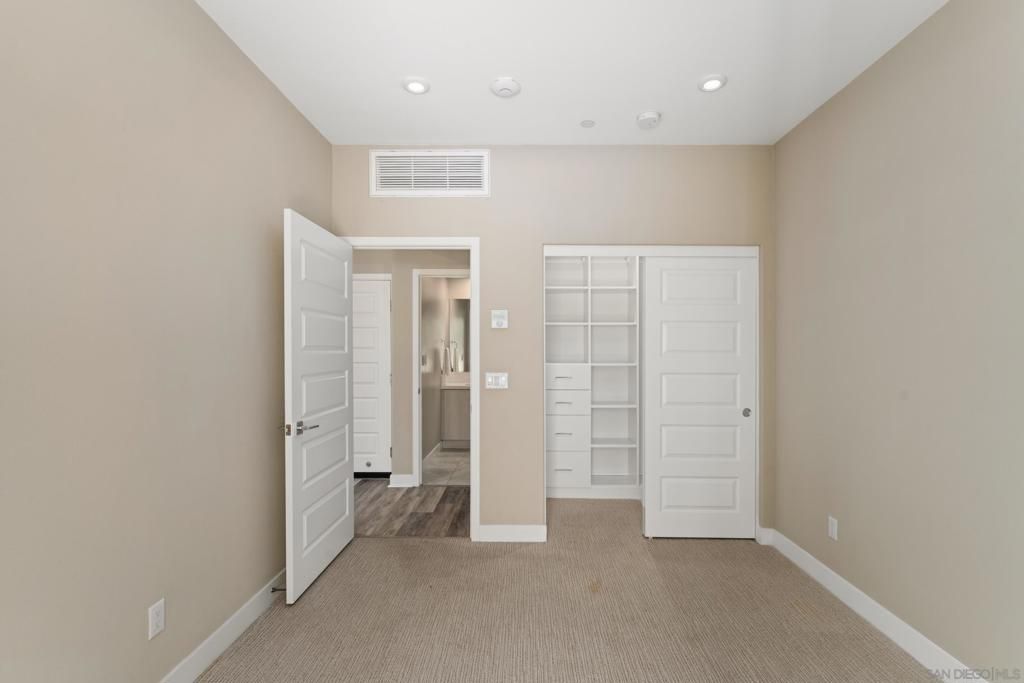 Image 23 of property listing at 2804 AVELLA CIRCLE, San Diego, CA 92108