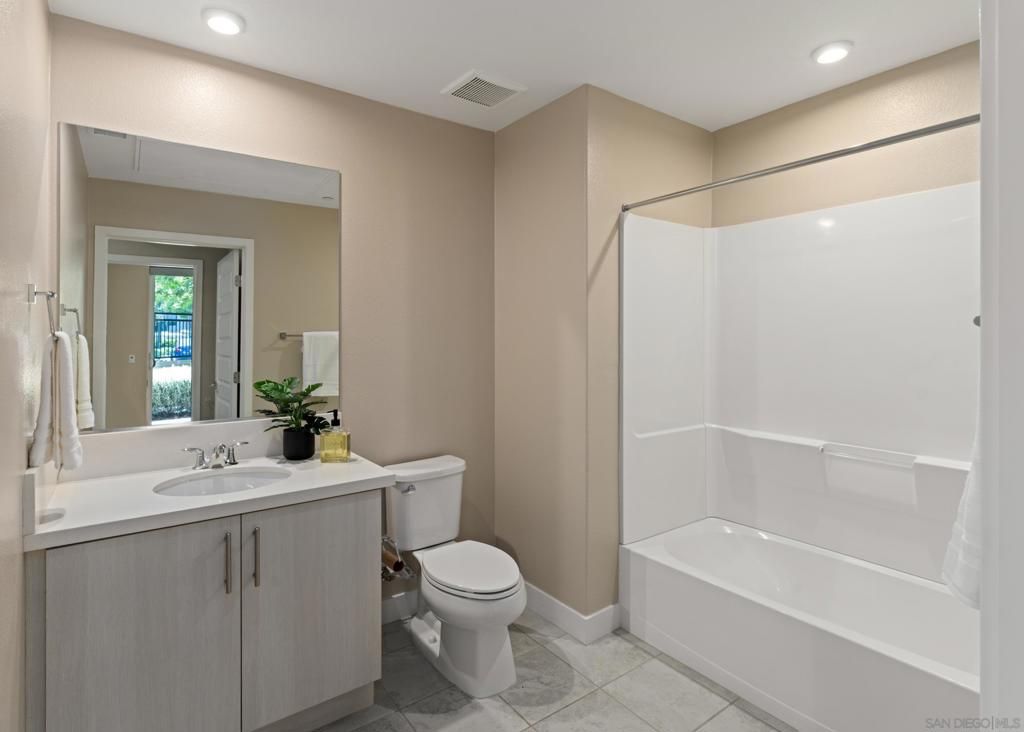 Image 24 of property listing at 2804 AVELLA CIRCLE, San Diego, CA 92108