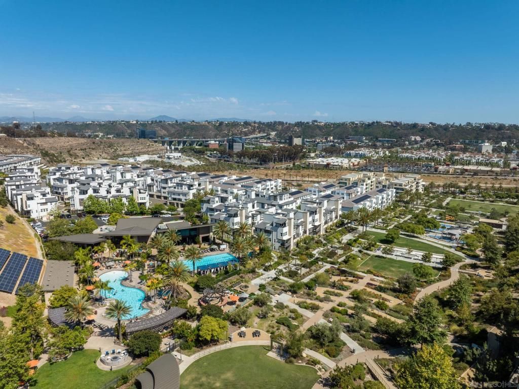 Image 27 of property listing at 2804 AVELLA CIRCLE, San Diego, CA 92108