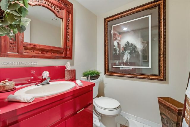 90 Edgewater Dr 501, Coral Gables, FL 33133