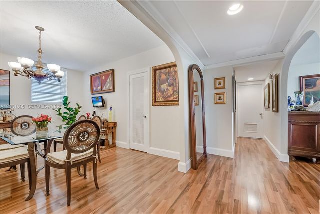 90 Edgewater Dr 501, Coral Gables, FL 33133