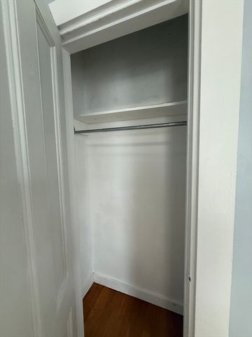 87 Glendower Rd 1, Boston, MA 02151