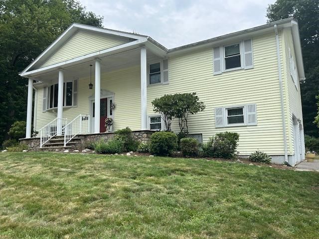 31 Karen Ann Drive, Smithfield, RI 02917