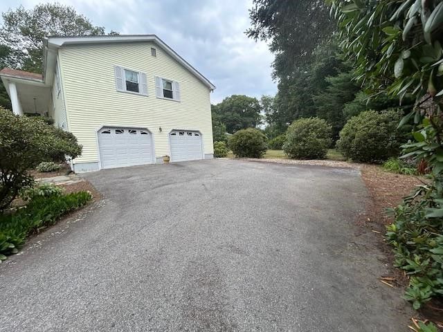 31 Karen Ann Drive, Smithfield, RI 02917