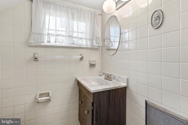 1418 FLORAL ST NW, Washington, DC 20012