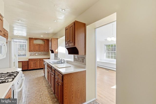 1418 FLORAL ST NW, Washington, DC 20012