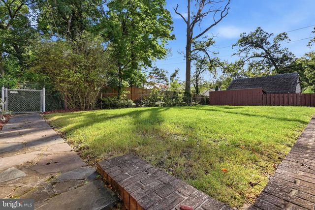 1418 FLORAL ST NW, Washington, DC 20012