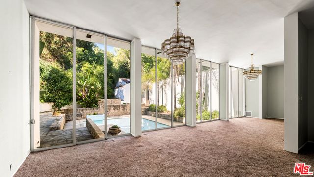 1196 Brooklawn Drive, Los Angeles, CA 90077