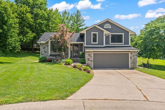 4208 NW Jonathan Court, Blue Springs, MO 64015