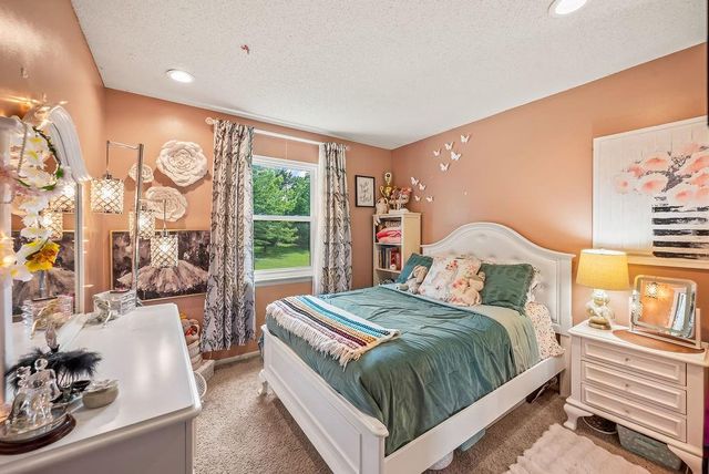 4208 NW Jonathan Court, Blue Springs, MO 64015