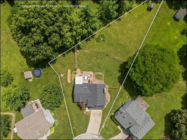 4208 NW Jonathan Court, Blue Springs, MO 64015