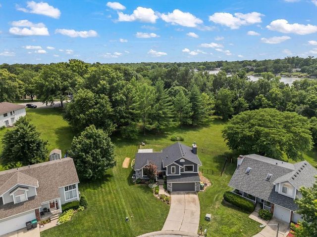4208 NW Jonathan Court, Blue Springs, MO 64015