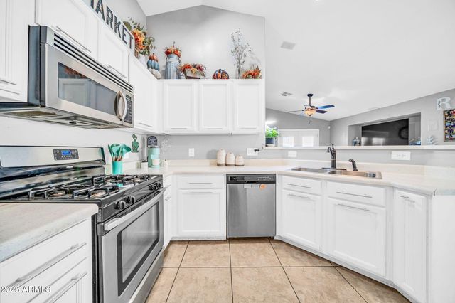 13418 N 74TH Lane, Peoria, AZ 85381