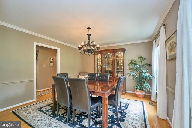 3091 COBB HILL LN, Oakton, VA 22124