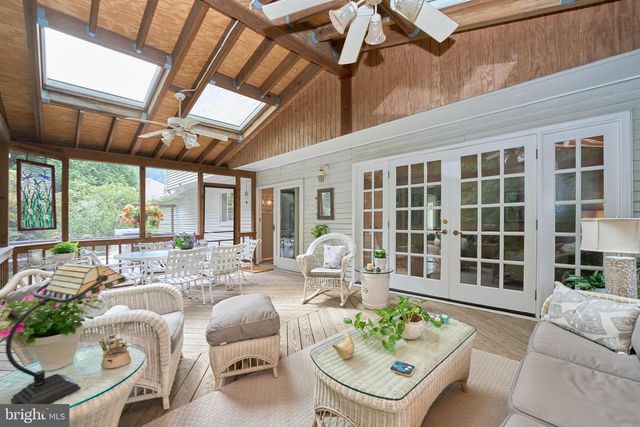 3091 COBB HILL LN, Oakton, VA 22124