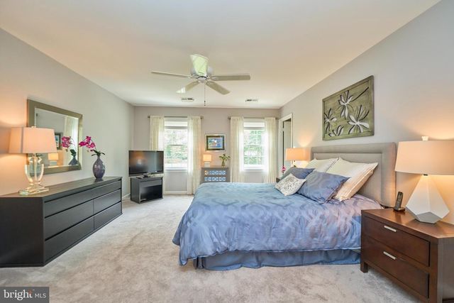 3091 COBB HILL LN, Oakton, VA 22124