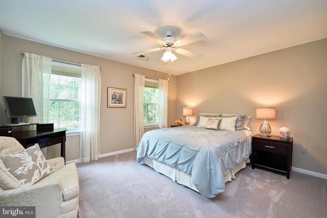 3091 COBB HILL LN, Oakton, VA 22124