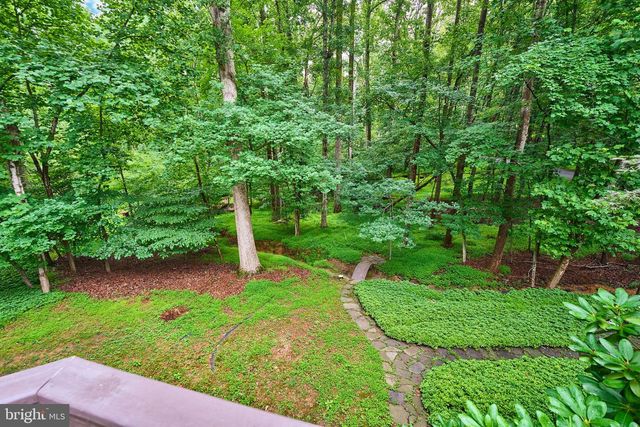 3091 COBB HILL LN, Oakton, VA 22124