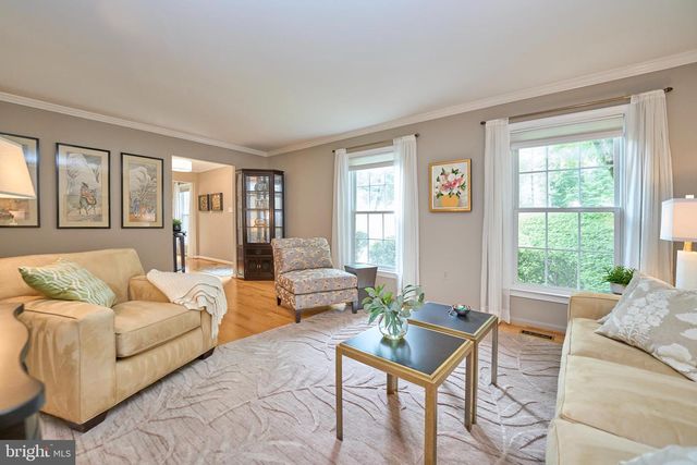 3091 COBB HILL LN, Oakton, VA 22124