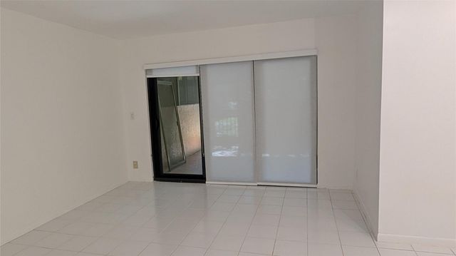 2372 NW 39th Avenue, Coconut Creek, FL 33066