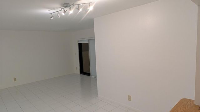 2372 NW 39th Avenue, Coconut Creek, FL 33066