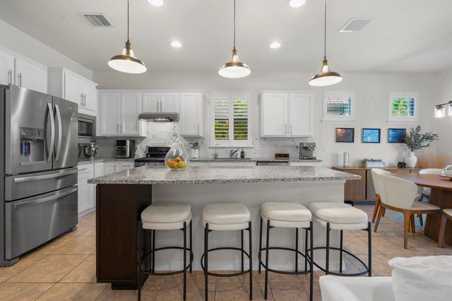 560 SE Monet Drive, Port St. Lucie, FL 34984