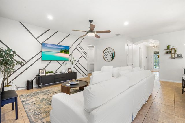 560 SE Monet Drive, Port St. Lucie, FL 34984