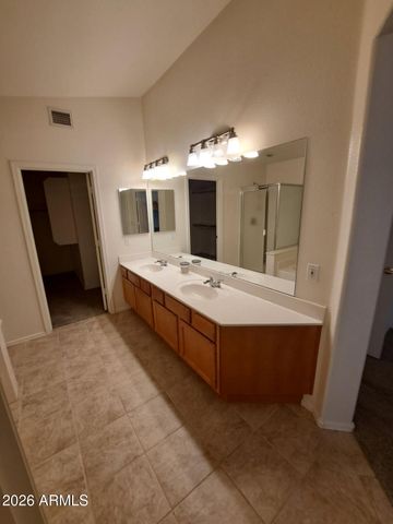 320 W CARDINAL Way, Chandler, AZ 85286