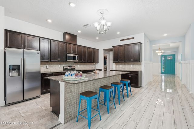 652 VILLAGE GRANDE Drive, Ponte Vedra, FL 32081