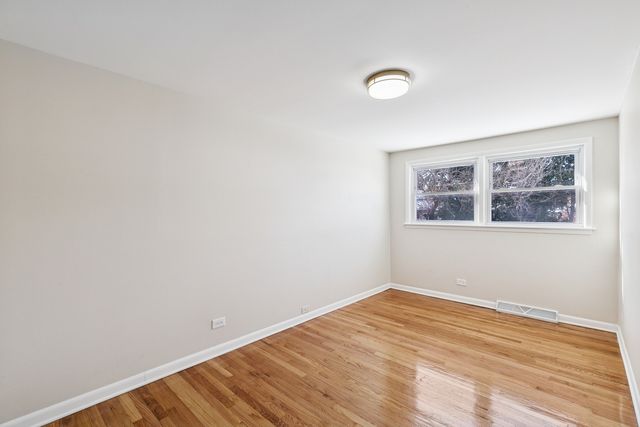 16010 Dobson Avenue, South Holland, IL 60473