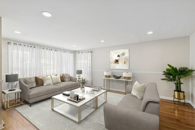 16010 Dobson Avenue, South Holland, IL 60473