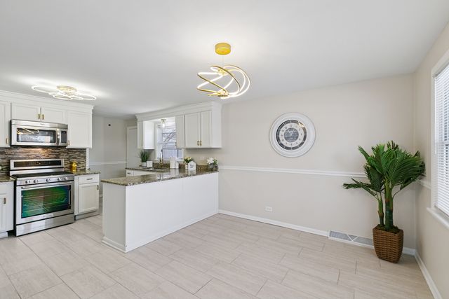 16010 Dobson Avenue, South Holland, IL 60473