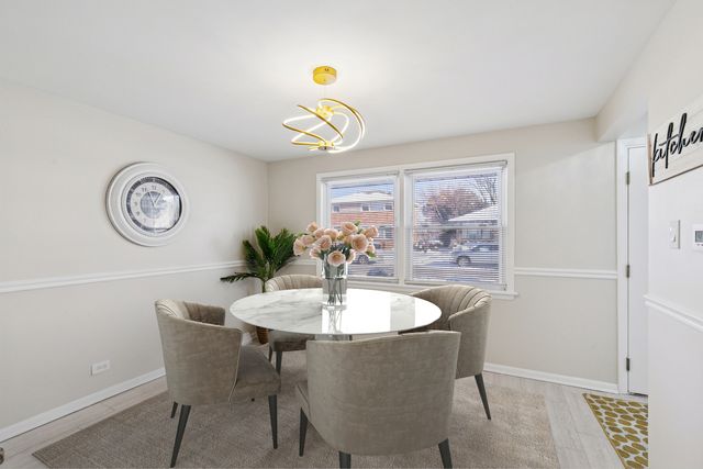 16010 Dobson Avenue, South Holland, IL 60473