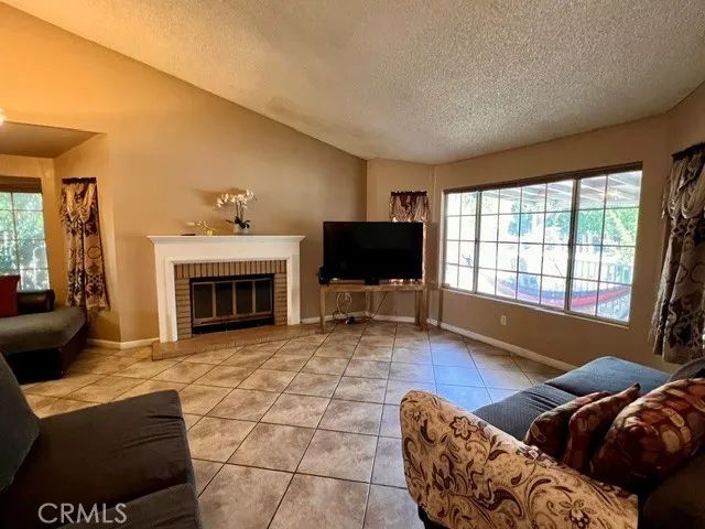 37469 Cambridge Lane, Palmdale, CA 93550