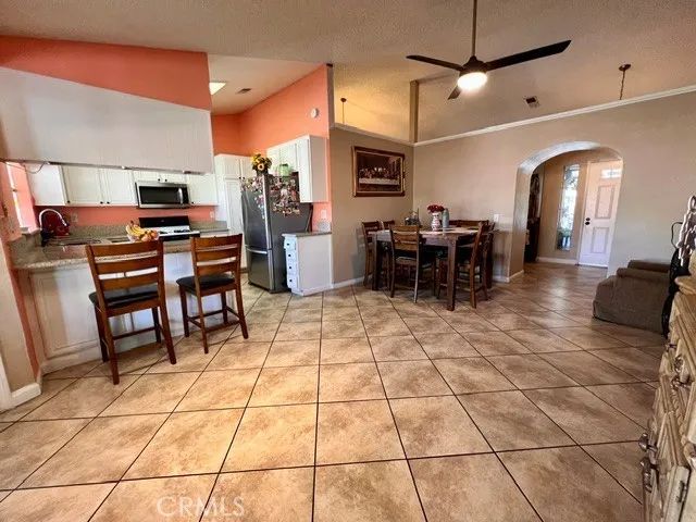 37469 Cambridge Lane, Palmdale, CA 93550