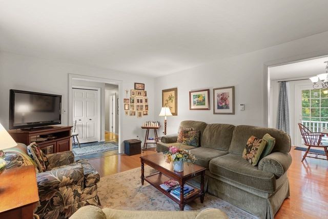 326 Highland St, Stoughton, MA 02072