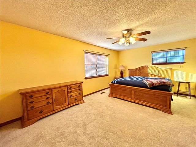 1480 Morgan Drive, Rogers, AR 72756