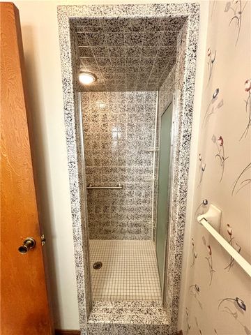 1480 Morgan Drive, Rogers, AR 72756