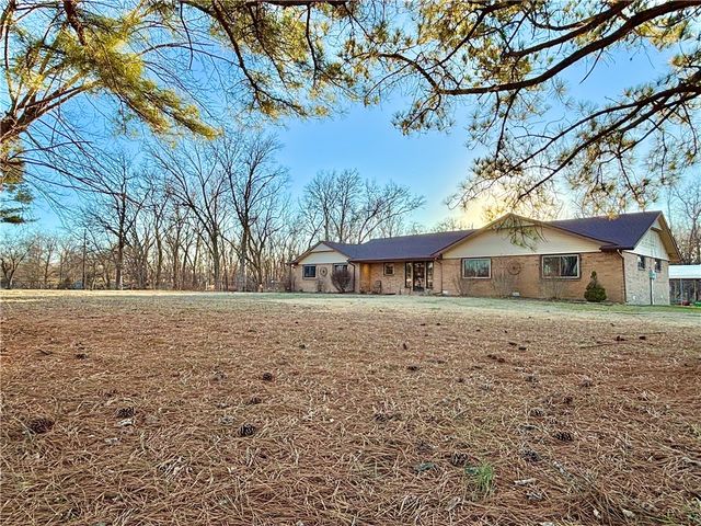 1480 Morgan Drive, Rogers, AR 72756